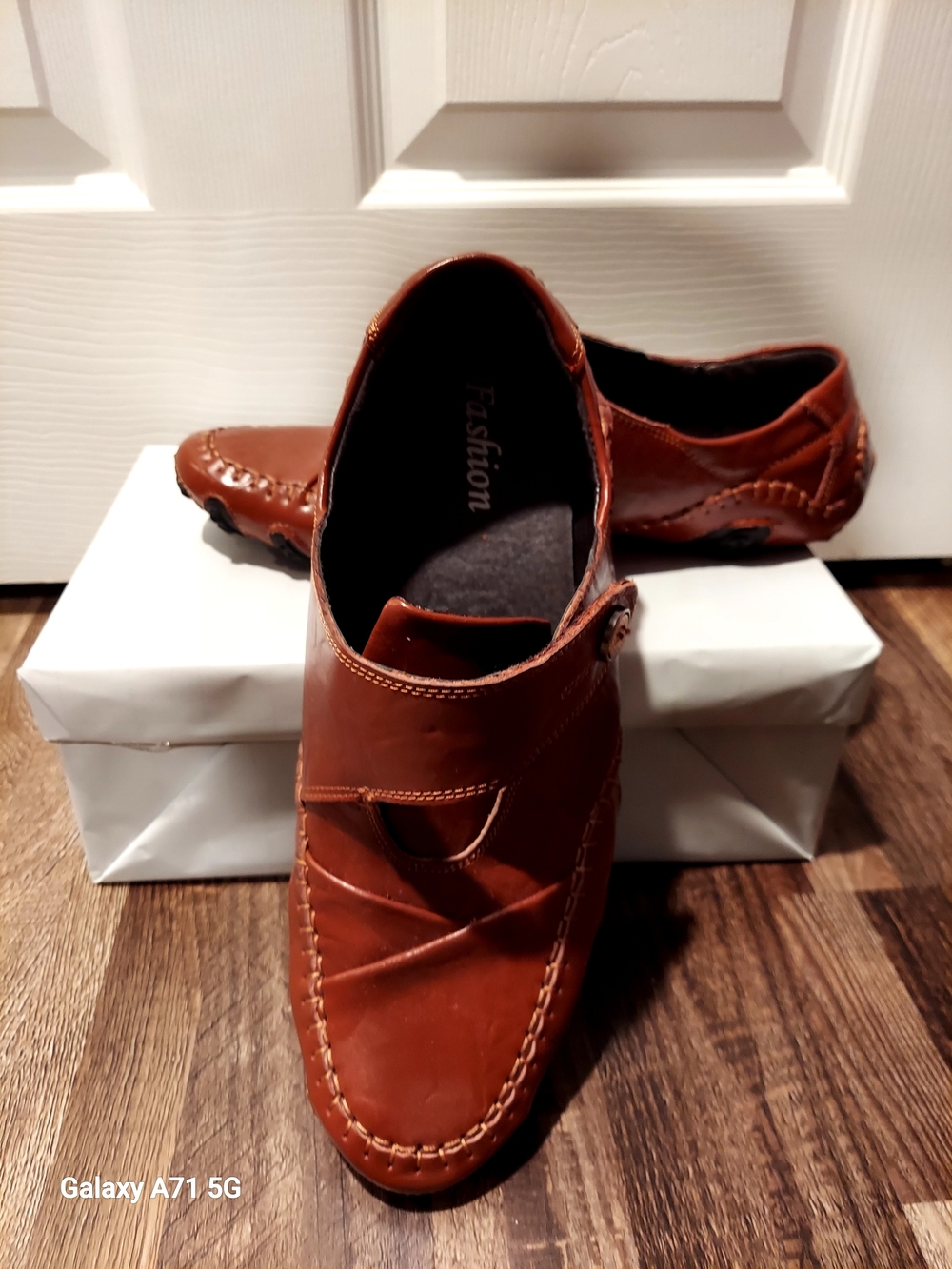 Men's NWOB Cognac-Brown Slip-On Casual Loafers